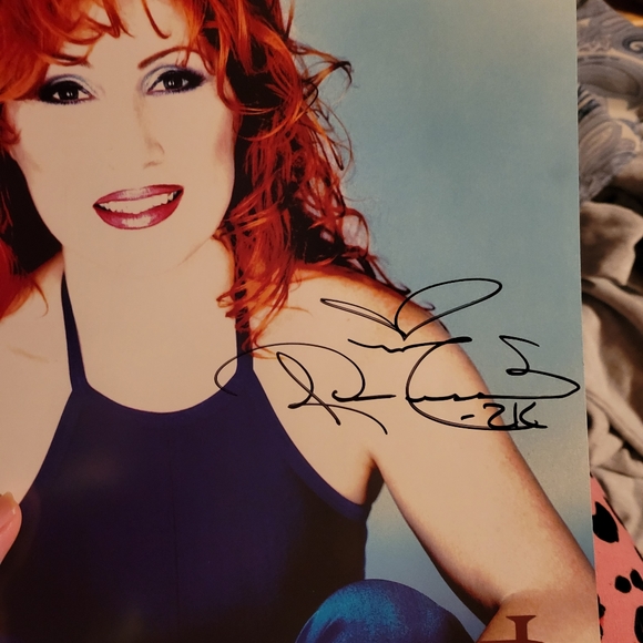 Jodee Messina autographed photos - Picture 1 of 4